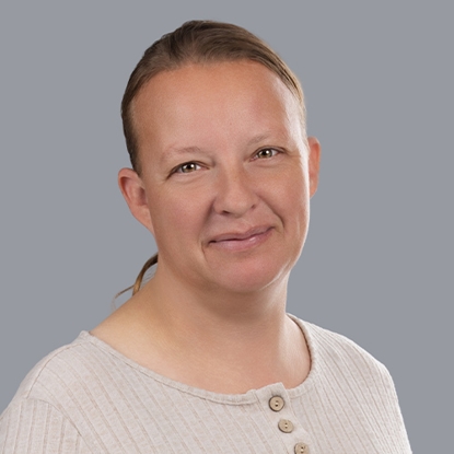 Saundra  Urbacke Photo